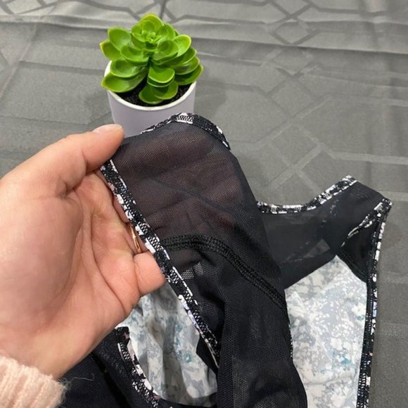 Lululemon Sculpt Tank II - Picture 5 of 7